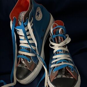 Converse High-Tops in Blue and Orange